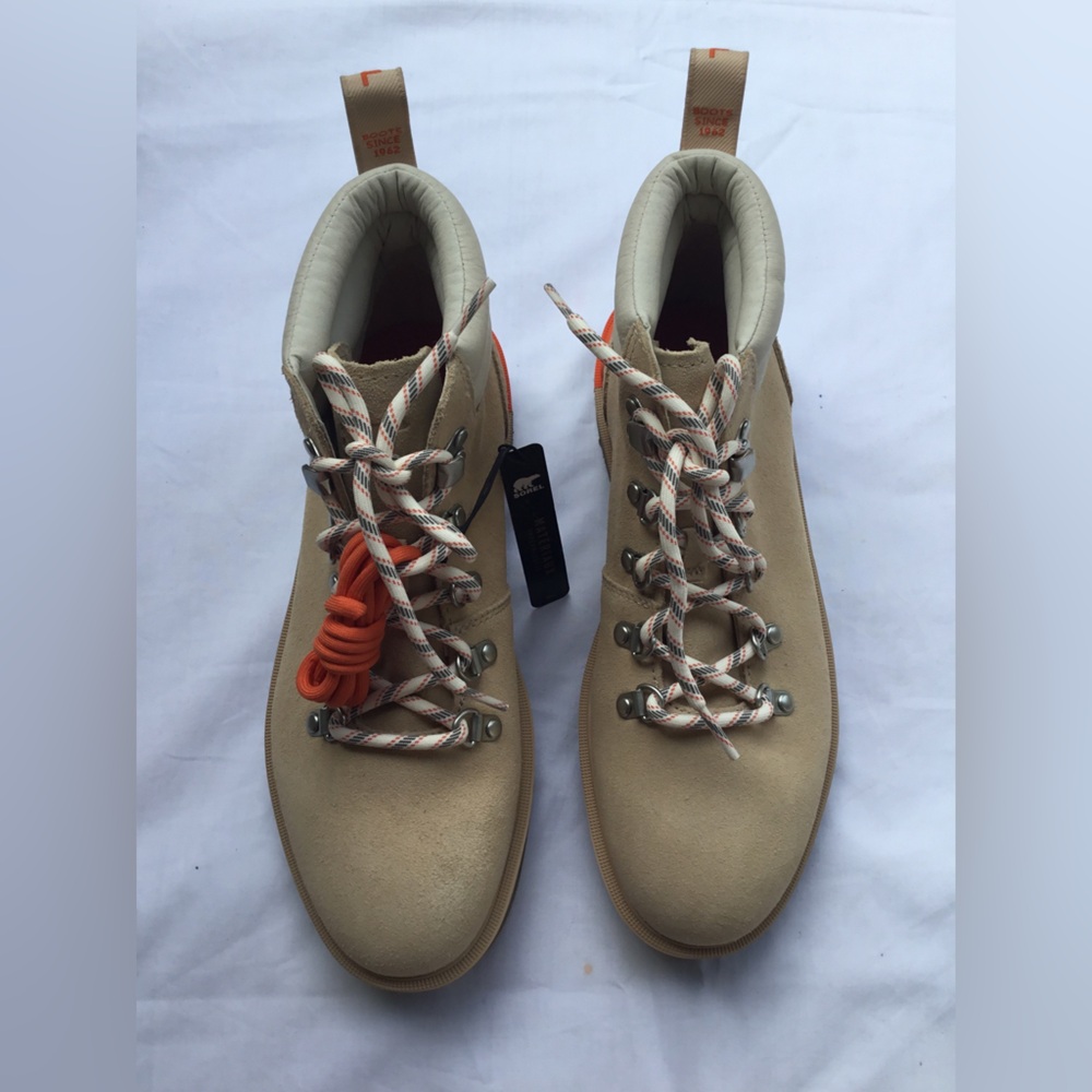 Sorel Women's Boots in Tan and Orange - Picture 1 of 14